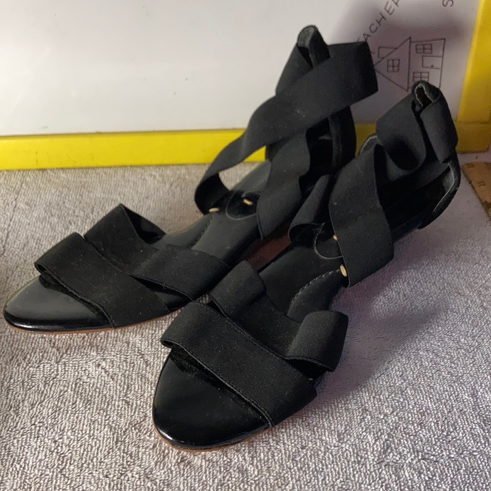 BCBGMAXAZRIA SHORT WEDGE SANDAL 7 1/2B